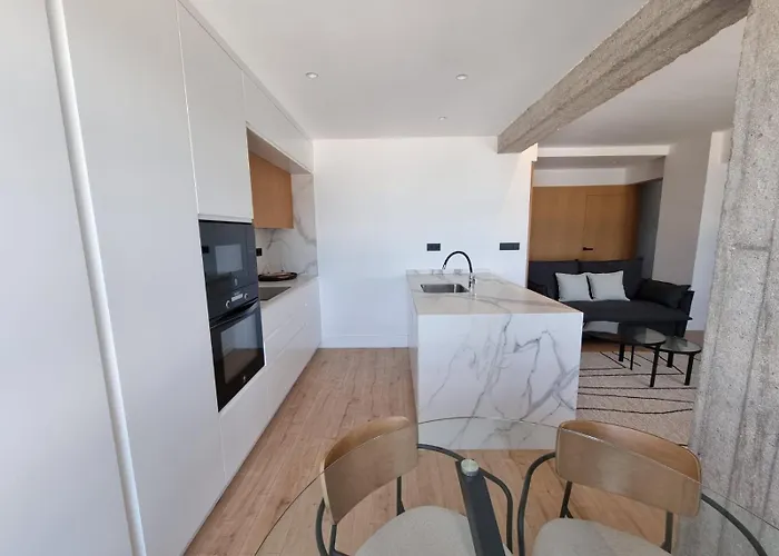 Vibescoruna-rubine 20